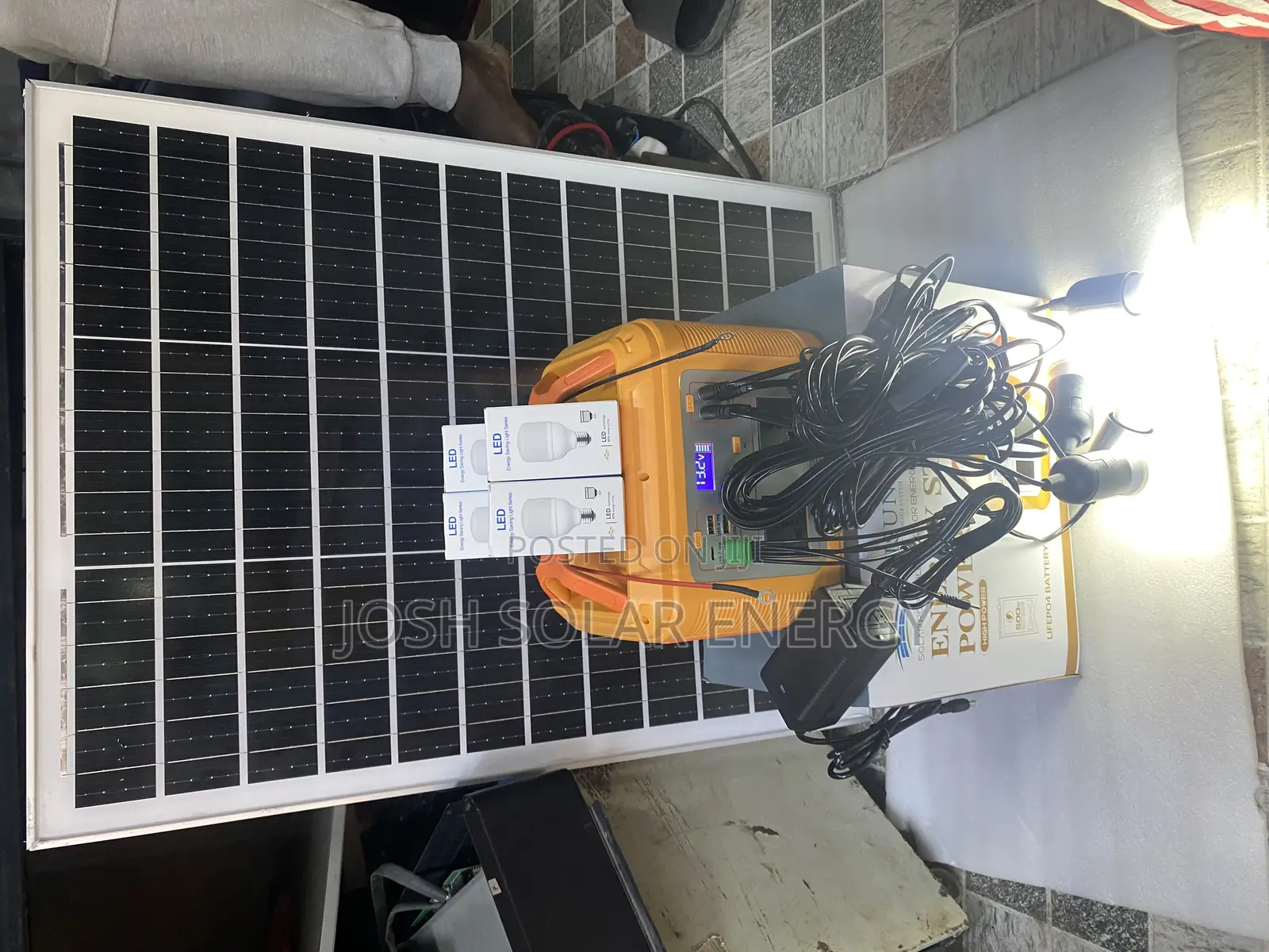 500 Watt Energy Storage Solar Generator