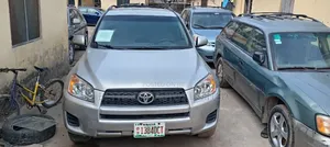 Toyota RAV4 2011 Silver