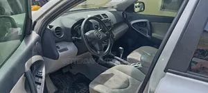 Toyota RAV4 2011 Silver