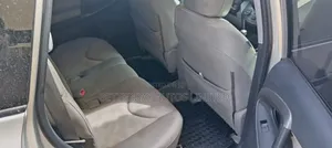 Toyota RAV4 2011 Silver