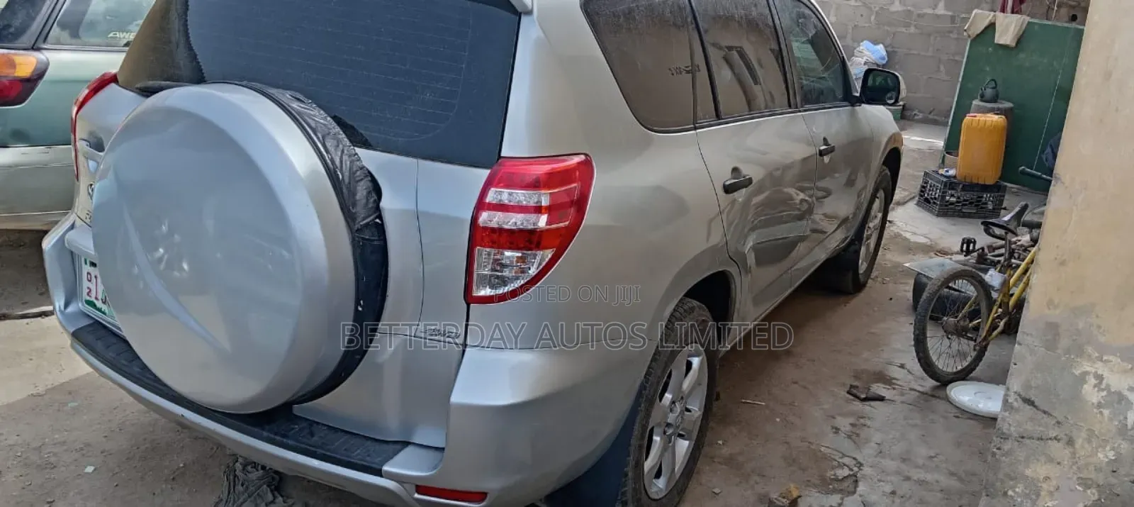 Toyota RAV4 2011 Silver