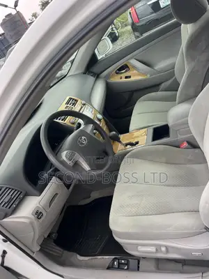 Toyota Camry 2.4 LE 2008 White