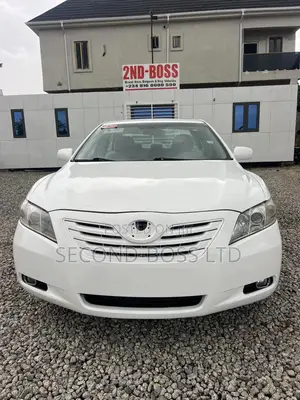 Toyota Camry 2.4 LE 2008 White