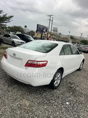 Toyota Camry 2.4 LE 2008 White