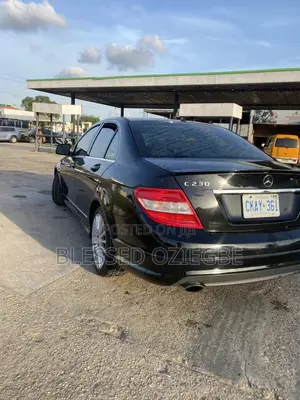 Mercedes-Benz C300 2009 Black