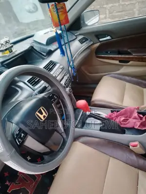 Honda Accord 2009 Silver
