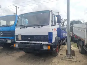 Mercedes Truck 814 Long Chassis