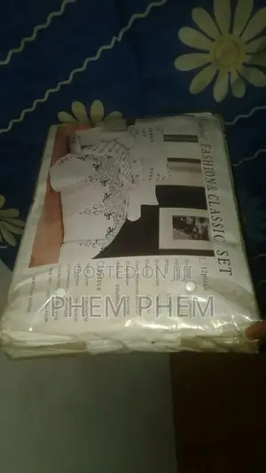 Complete Vivichan Classic Bedsheet Set