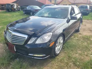 Mercedes-Benz E350 2013 Black