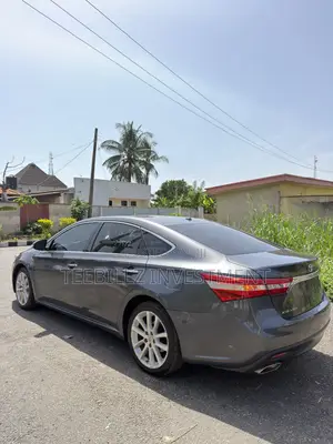 Toyota Avalon XLE Premium 4dr Sedan (3.5L 6cyl 6A) 2014 Gray