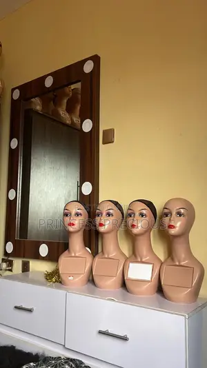 Mannequin Head