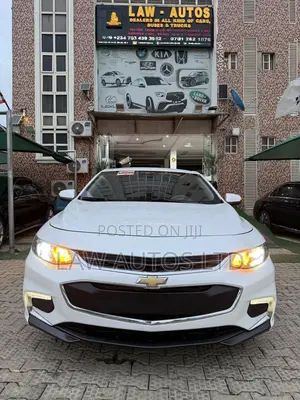 Chevrolet Malibu 2017 White