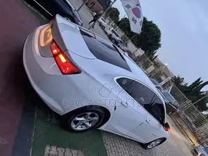 Chevrolet Malibu 2017 White