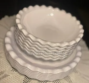 Ceramic Plates With Zigzag Edge