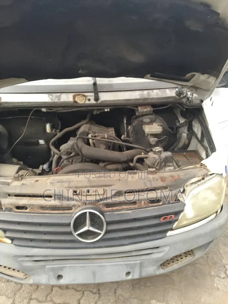 Mercedes-Benz Sprinter 2006 White