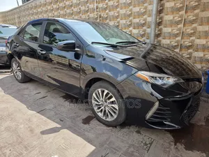 Toyota Corolla XLE 4dr Sedan (1.8L 4cyl CVT) 2017 Black