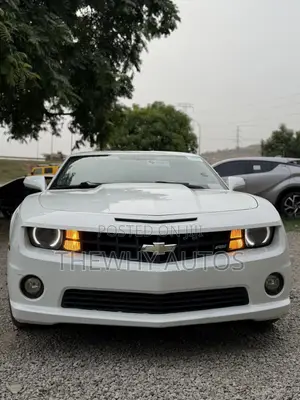 Chevrolet Camaro Coupe 1LT 2013 White
