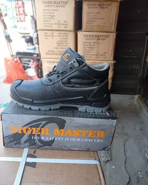 Durable And Comfortable Tiger 🐅 Master Safety 🥾 Boot