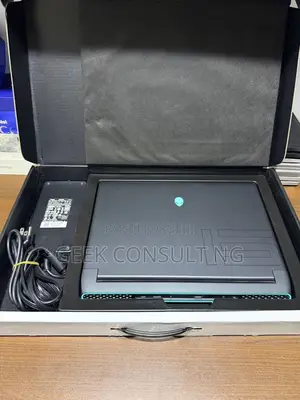 Laptop Dell Allenware M15 R5 32GB Intel Core i9 SSD 1T