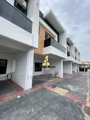 4bdrm Townhouse/Terrace in Lekki for sale