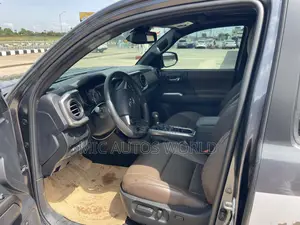 Toyota Tacoma 2023 Gray