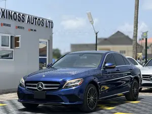 Mercedes-Benz C300 2020 Blue