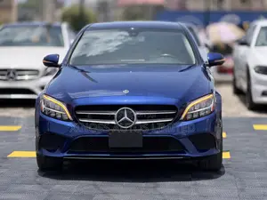 Mercedes-Benz C300 2020 Blue