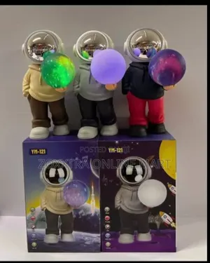 Rechargeable Astronaut Projector, Bluetooth Speaker/Fm Radio