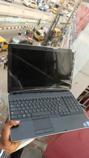 Laptop Dell Latitude E6540 8GB Intel Core i5 HDD 320GB