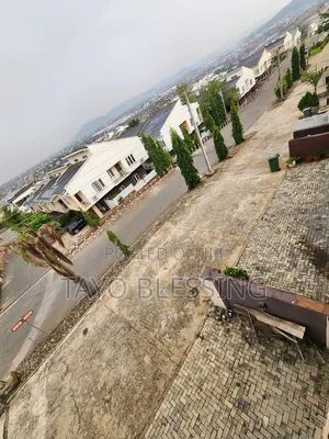 4bdrm Duplex in Life Camp for rent