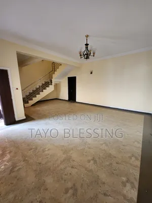 4bdrm Duplex in Life Camp for rent