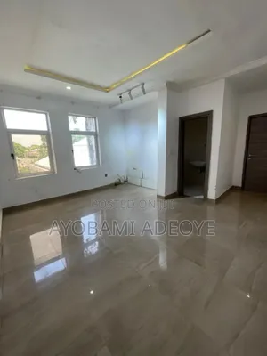 Mini Flat in Cheyview Estate, Chevron for rent
