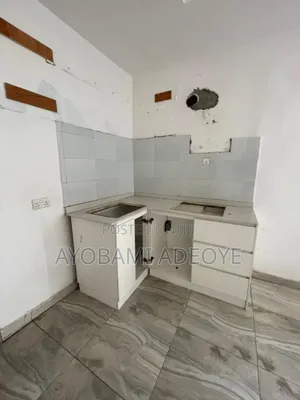Mini Flat in Cheyview Estate, Chevron for rent