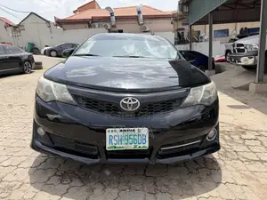 Toyota Camry SE 4dr Sedan (2.5L 4cyl 6A) 2014 Black