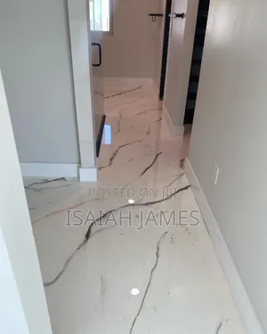 Queen Metallic Epoxy Flooring
