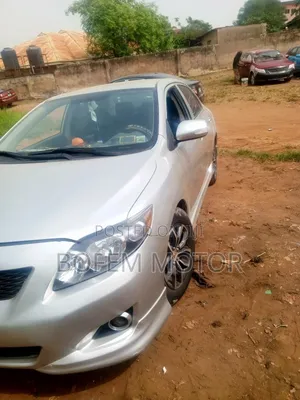 Toyota Corolla Altis 2010 Silver