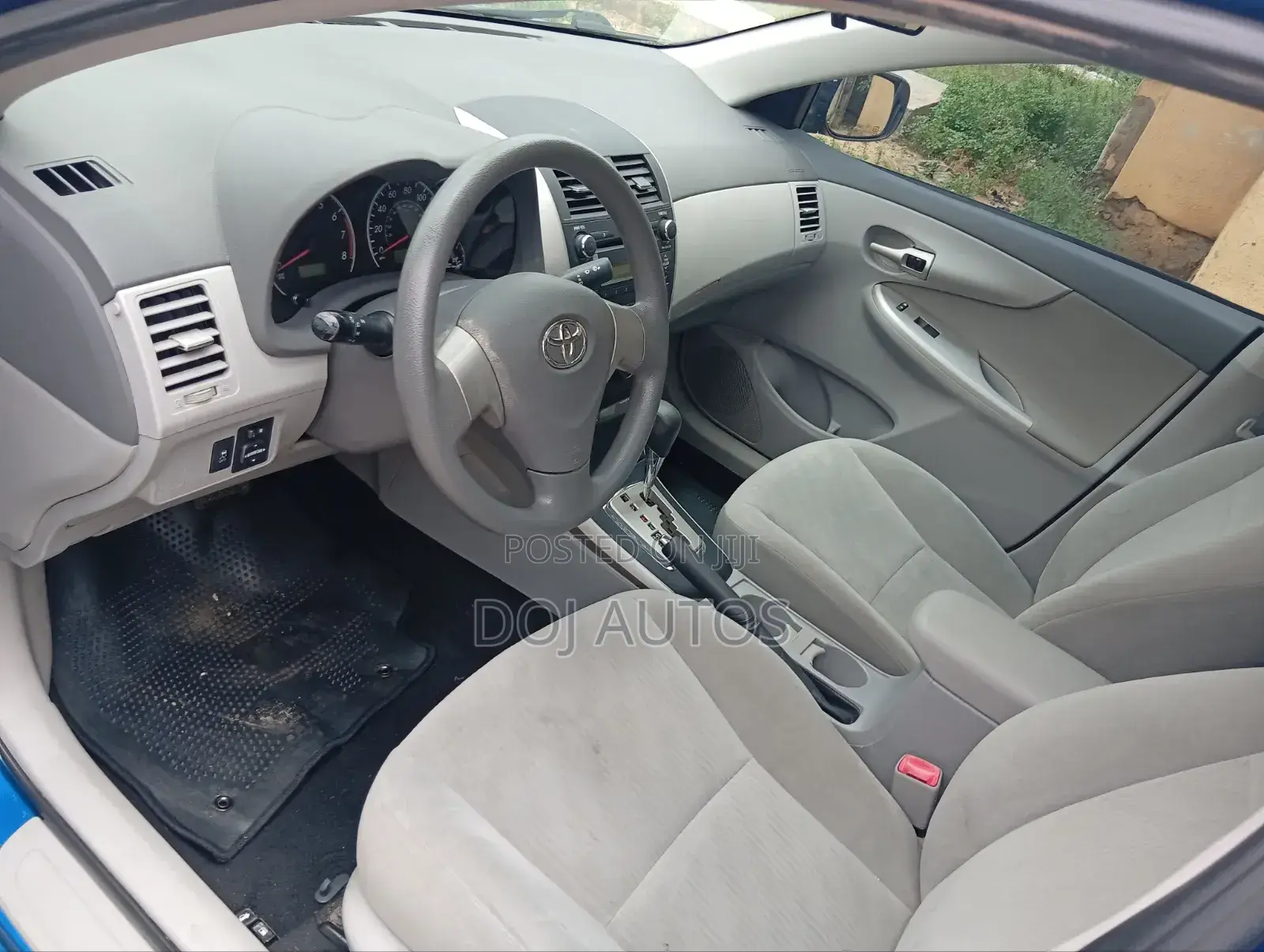 Toyota Corolla 2010 Blue
