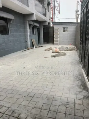 3bdrm Apartment in Mende for rent