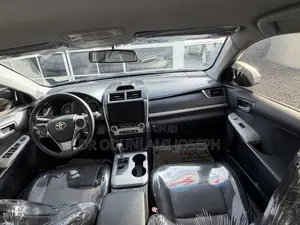 Toyota Camry 2012 Silver