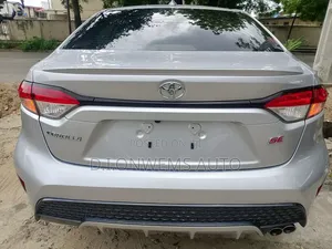 Toyota Corolla SE 2020 Silver