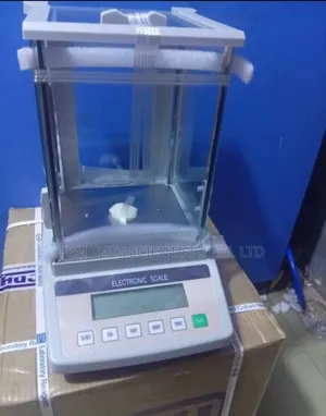 Electronic Balance Analytical 4 Decimal