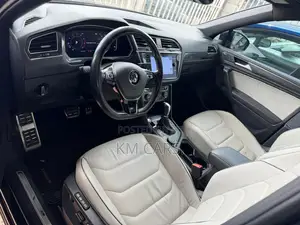 Volkswagen Tiguan 2019 Black