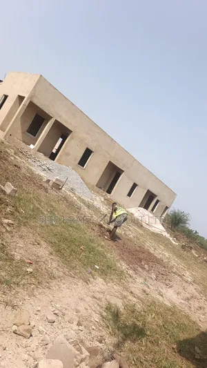 Building Contractor