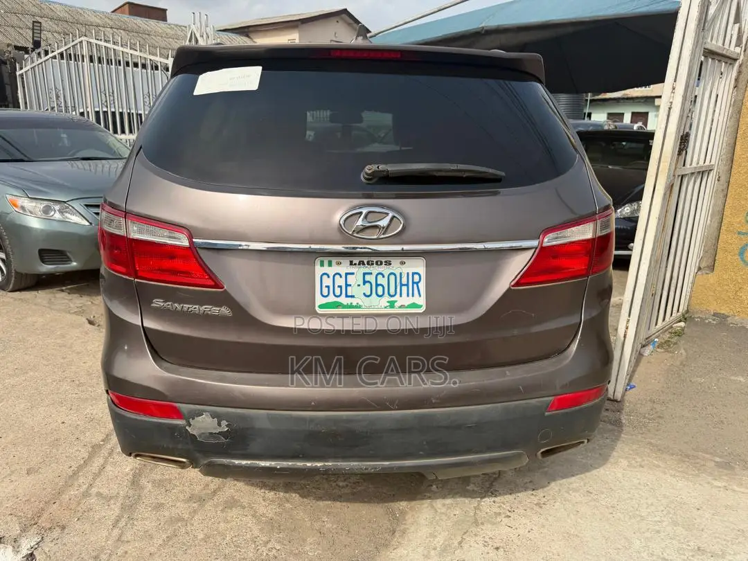 Hyundai Santa Fe 2013 Brown