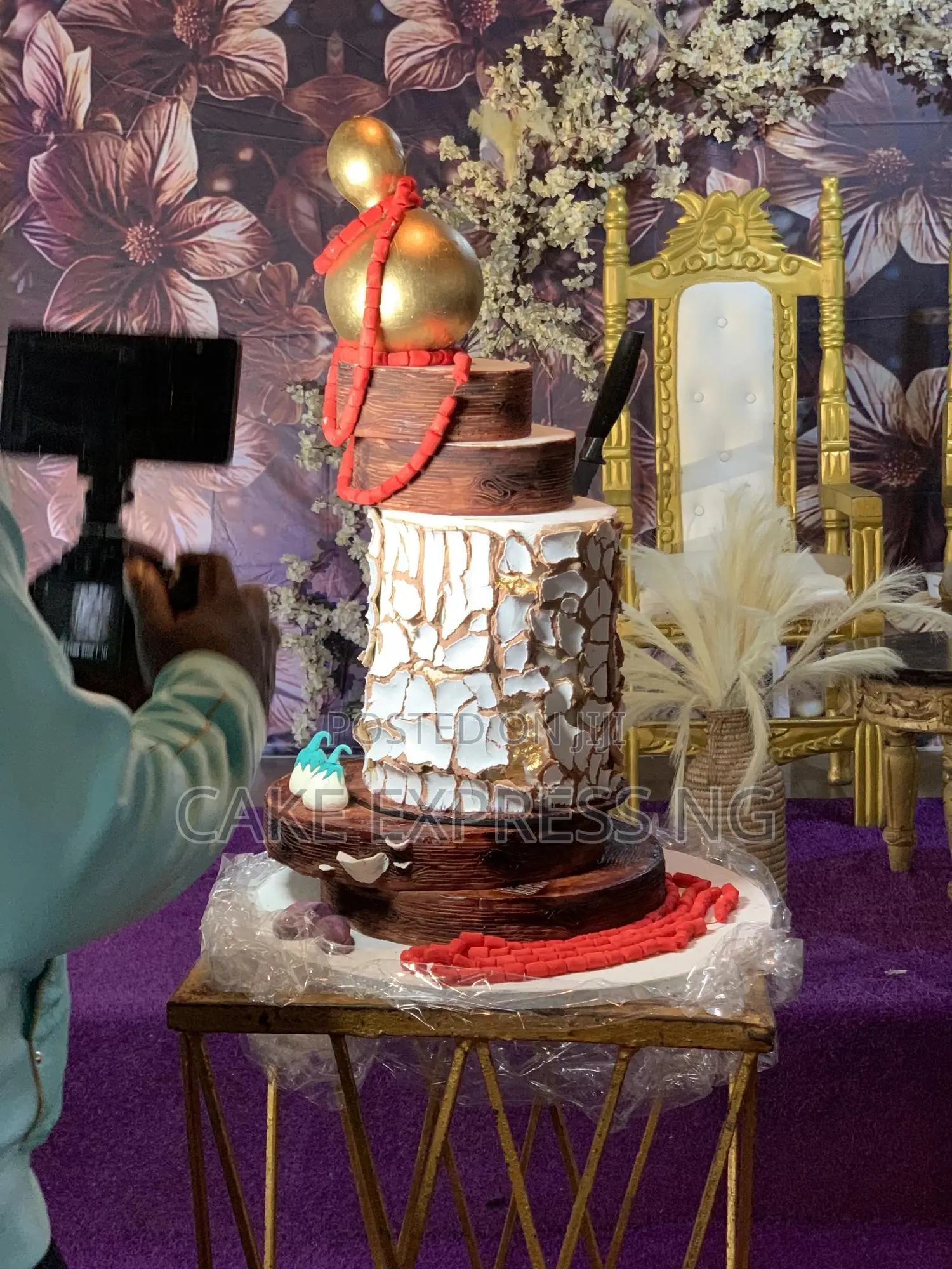 Traditional Wedding Cake