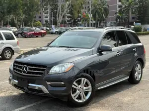 Mercedes-Benz M Class ML350 4MATIC 4dr SUV AWD (3.5L 6cyl 7A) 2015 Gray