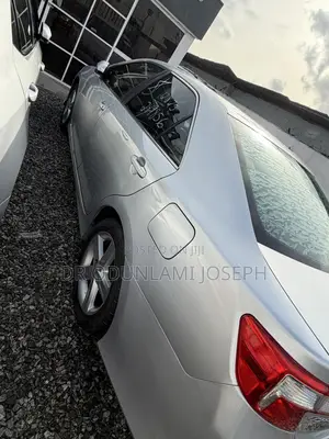 Toyota Camry 2012 Silver