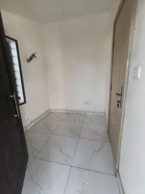 3bdrm Townhouse / Terrace in Off Lekki Coastal, Ogombo for rent