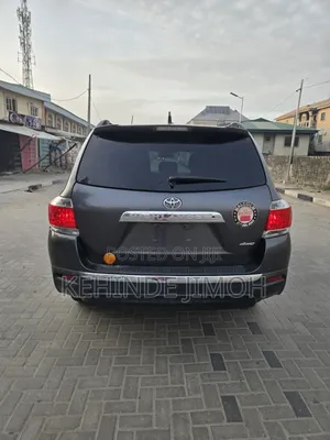 Toyota Highlander Limited 2012 Gray