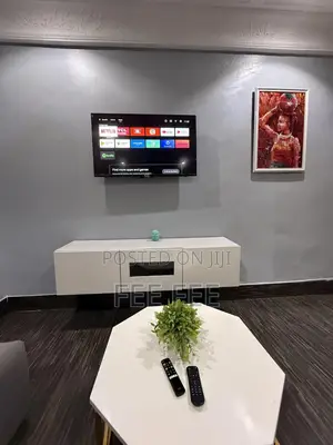 Floating 5 Feet Tv Console